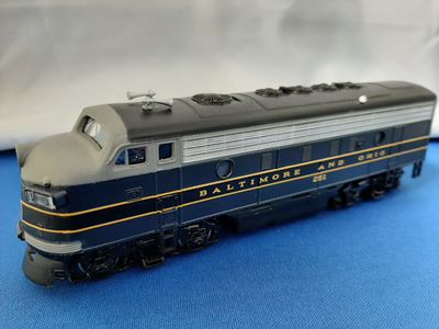Used HO Bachmann B&amp;O Road #251 F3