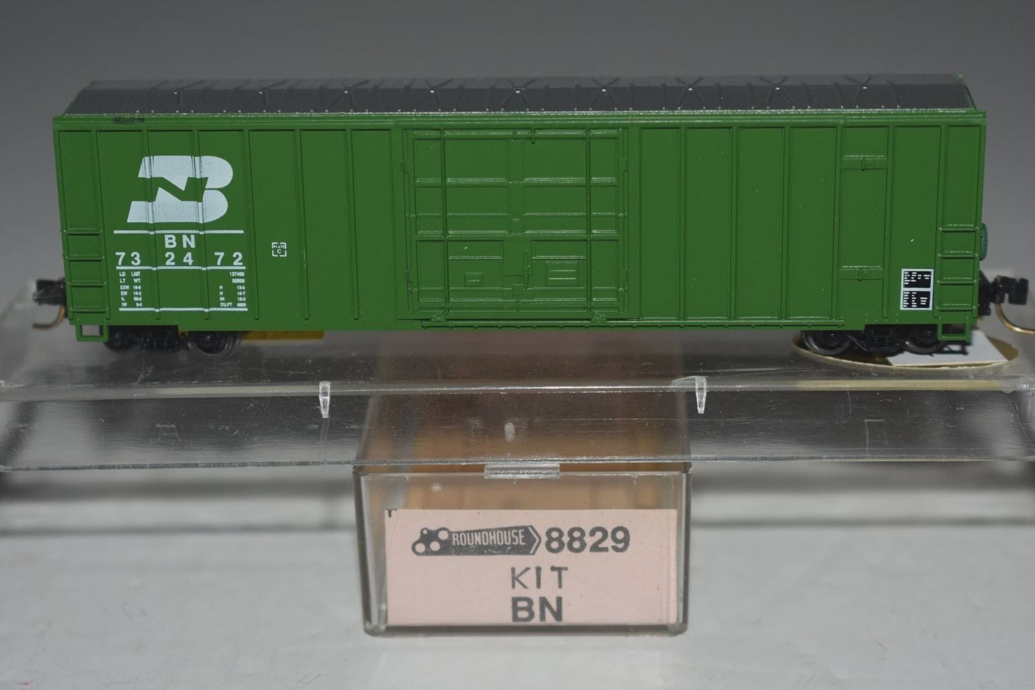 Used N Roundhouse 8829 Burlington Northern 50&#39; Single Door Boxcar 732472