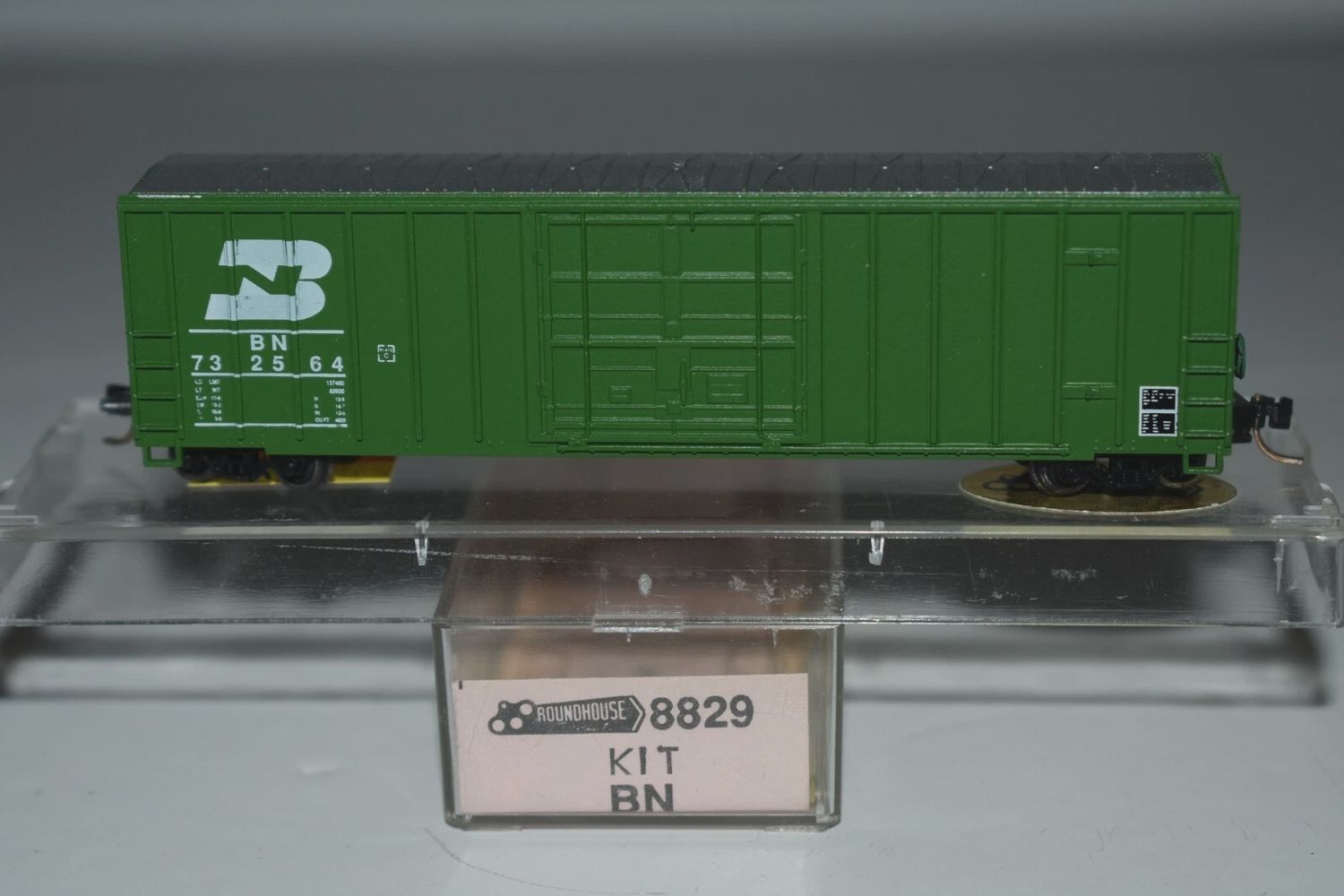 Used N Roundhouse BN 732564 50&#39; Boxcar