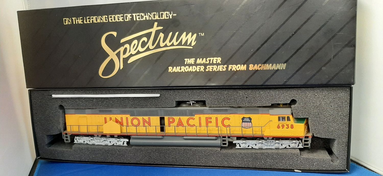 Used HO 81034 Bachmann Spectrum EMD DD40AX UP 16 Wheel Drive Diesel