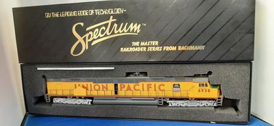Used HO 81034 Bachmann Spectrum EMD DD40AX UP 16 Wheel Drive Diesel