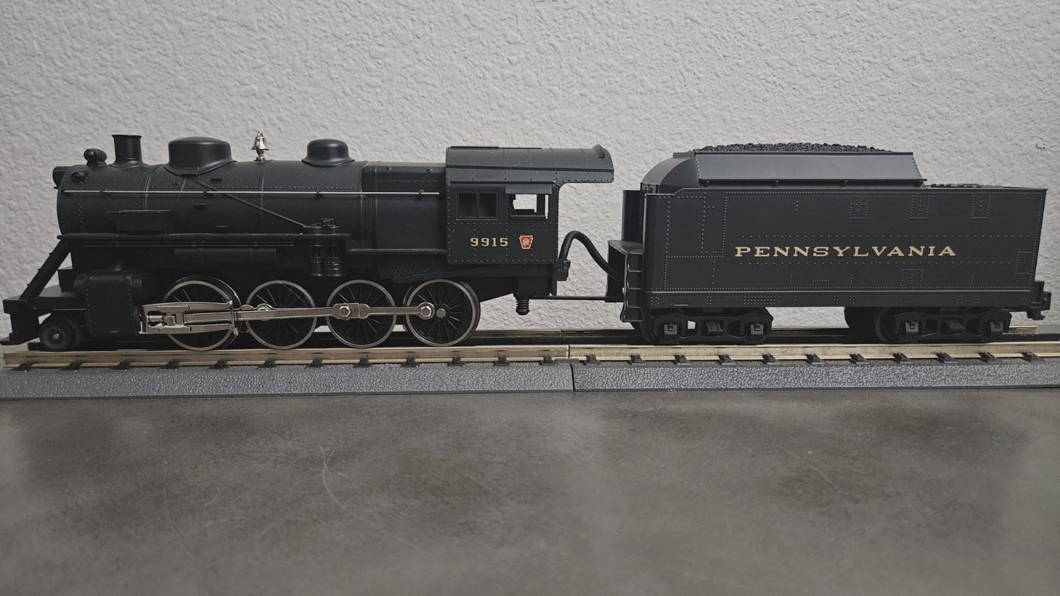 Used O MTH 30-4023-1 Pennsylvania 2-8-0 Steam R-T-R Train Set w/Proto Sound