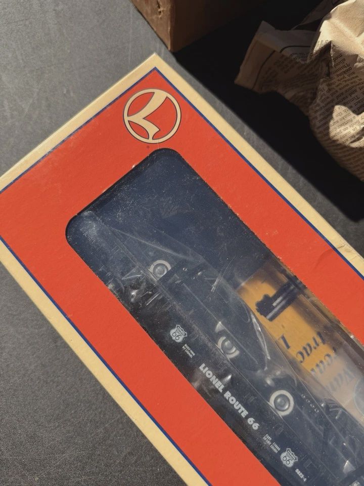 Used O 6-17537 Lionel Route 66 Black Touring Coupes