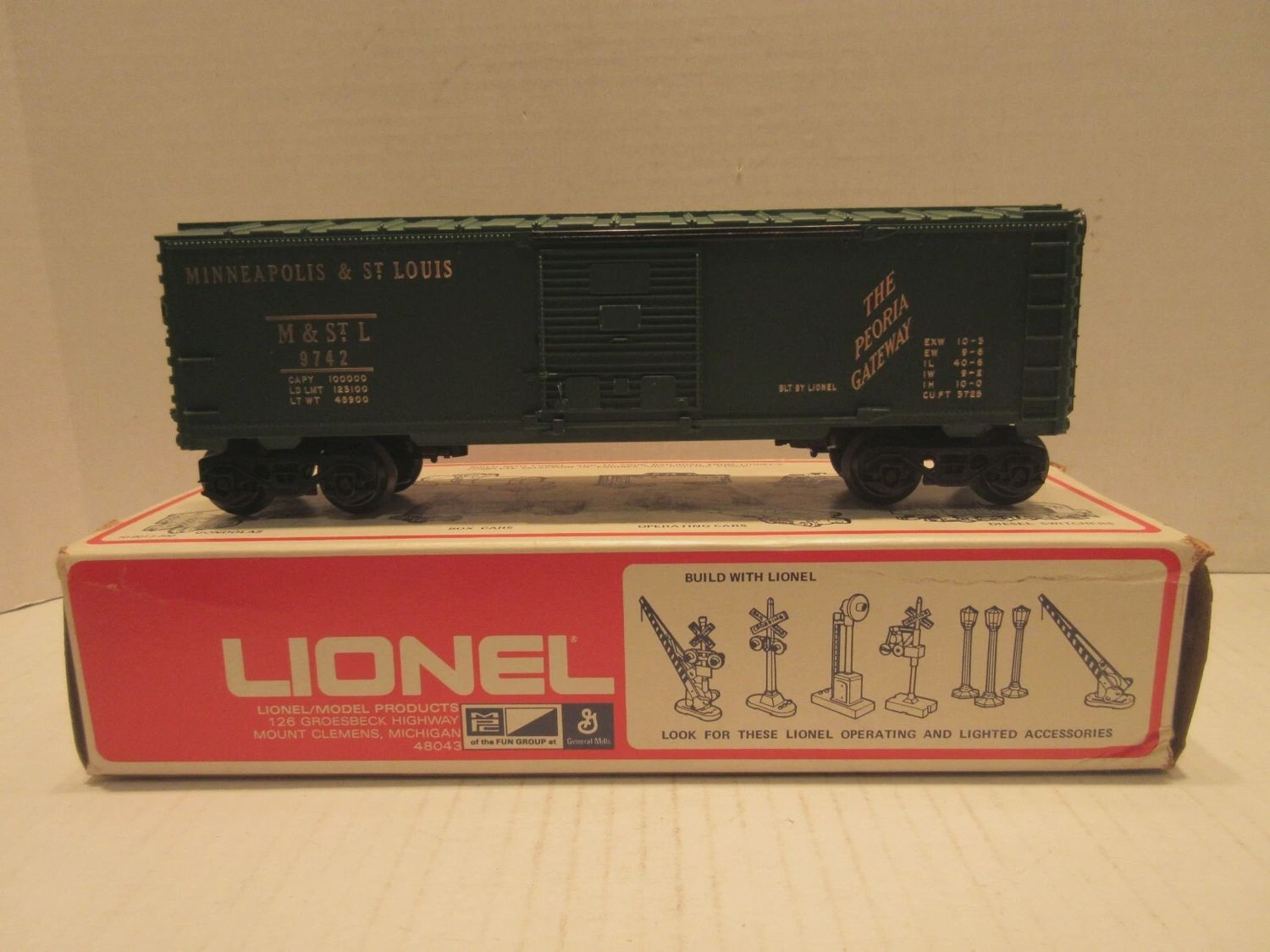 Used O 9742 Lionel Boxcar M&amp;ST L #9742