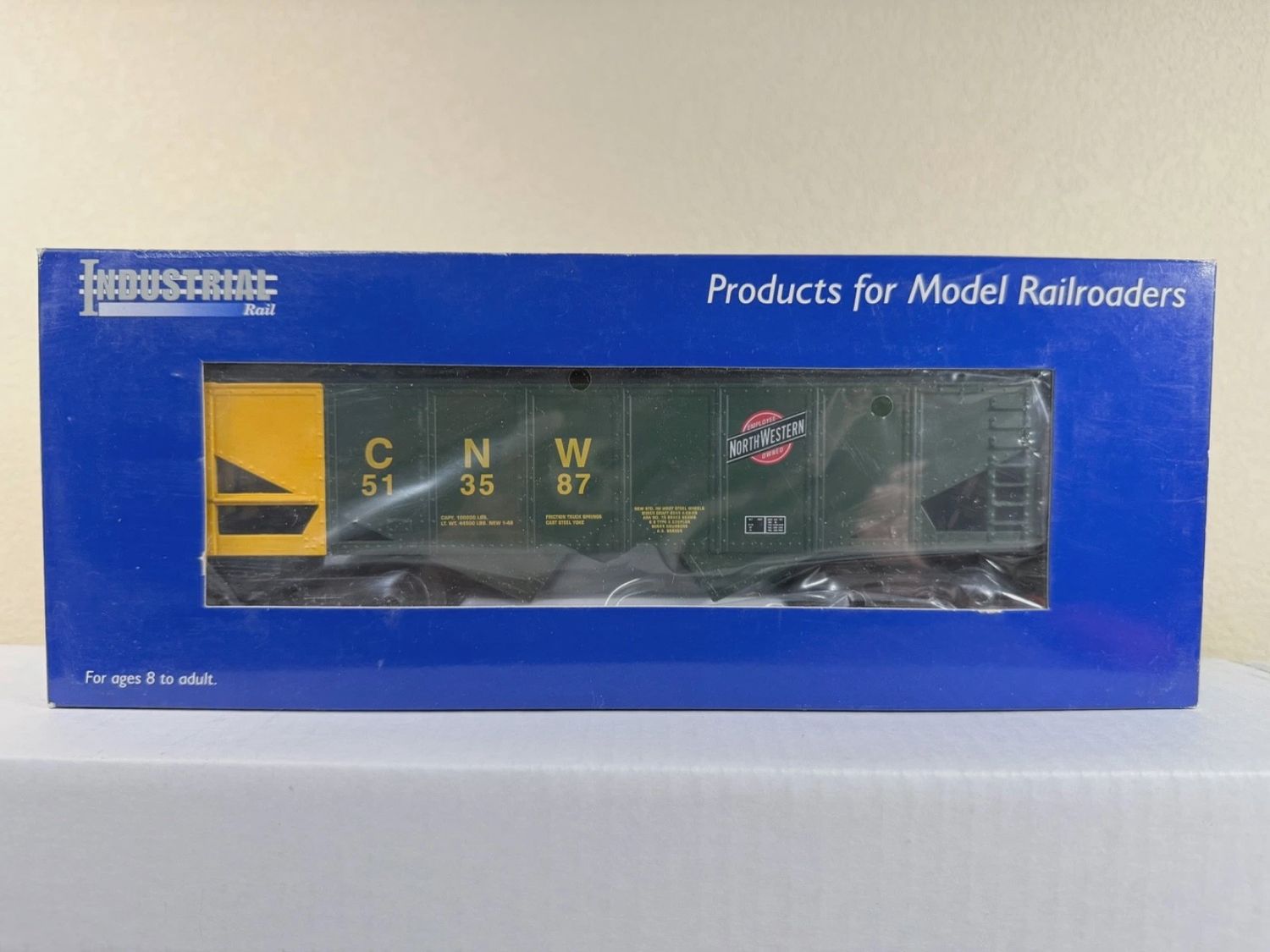 Used O 513590 CNW 027 Hopper with Load