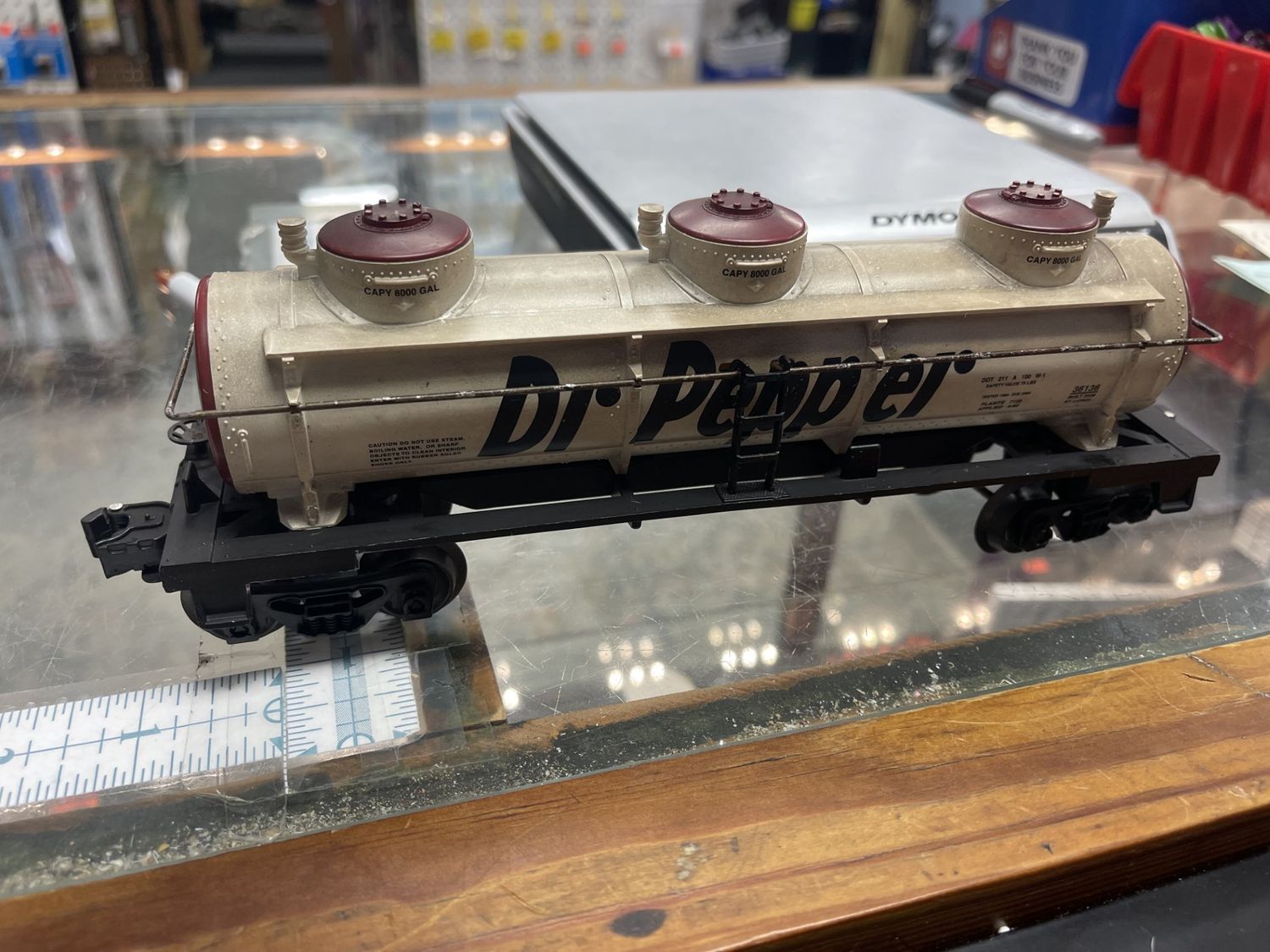 Used O Lionel Dr Pepper Tank Car 36136