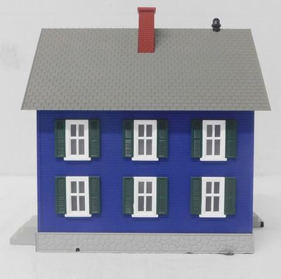 Used O MTH 30-90248 Row House Blue w/Green Shutters