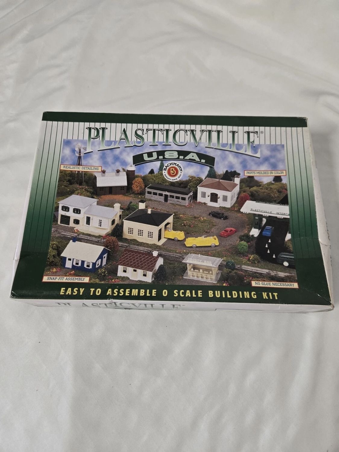 Used O Bachmann 45604 Farm Out Buildings w/Animals