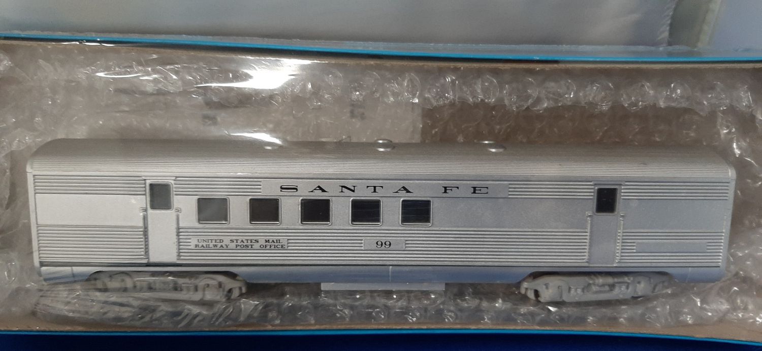 Used HO Scale Athearn US Mail Railway Post Office #99