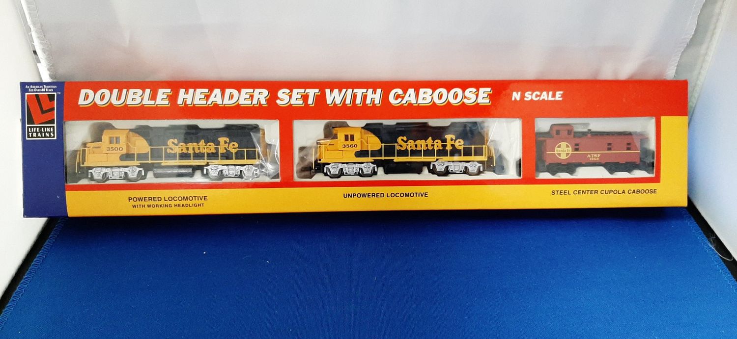 Used N Life-Like Train lot Locomotives, Santa Fe #3600 #3560, Caboose atsf 1943
