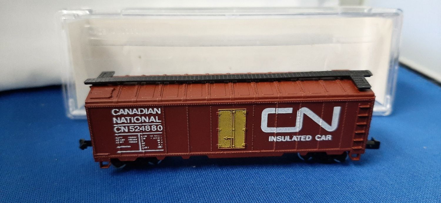 Used N Scale Canadian National Boxcar #CN524880