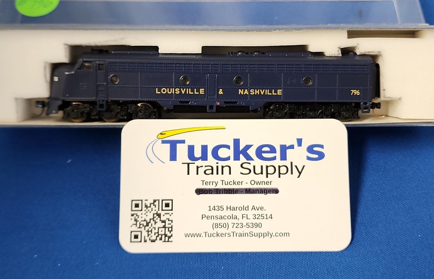 Used N Kato E8/9 L&amp;N Road #796 DCC