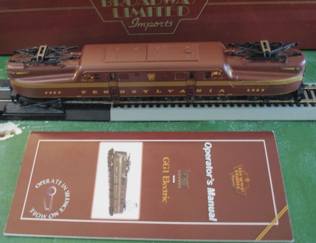 Used HO Broadway LTD. Pennsy GG1 Electric Locomotive Road #4929 (5-Stripe) Part #630 DCC/Sound