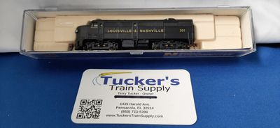 Used N Life-Like L&amp;N Locomotive #301