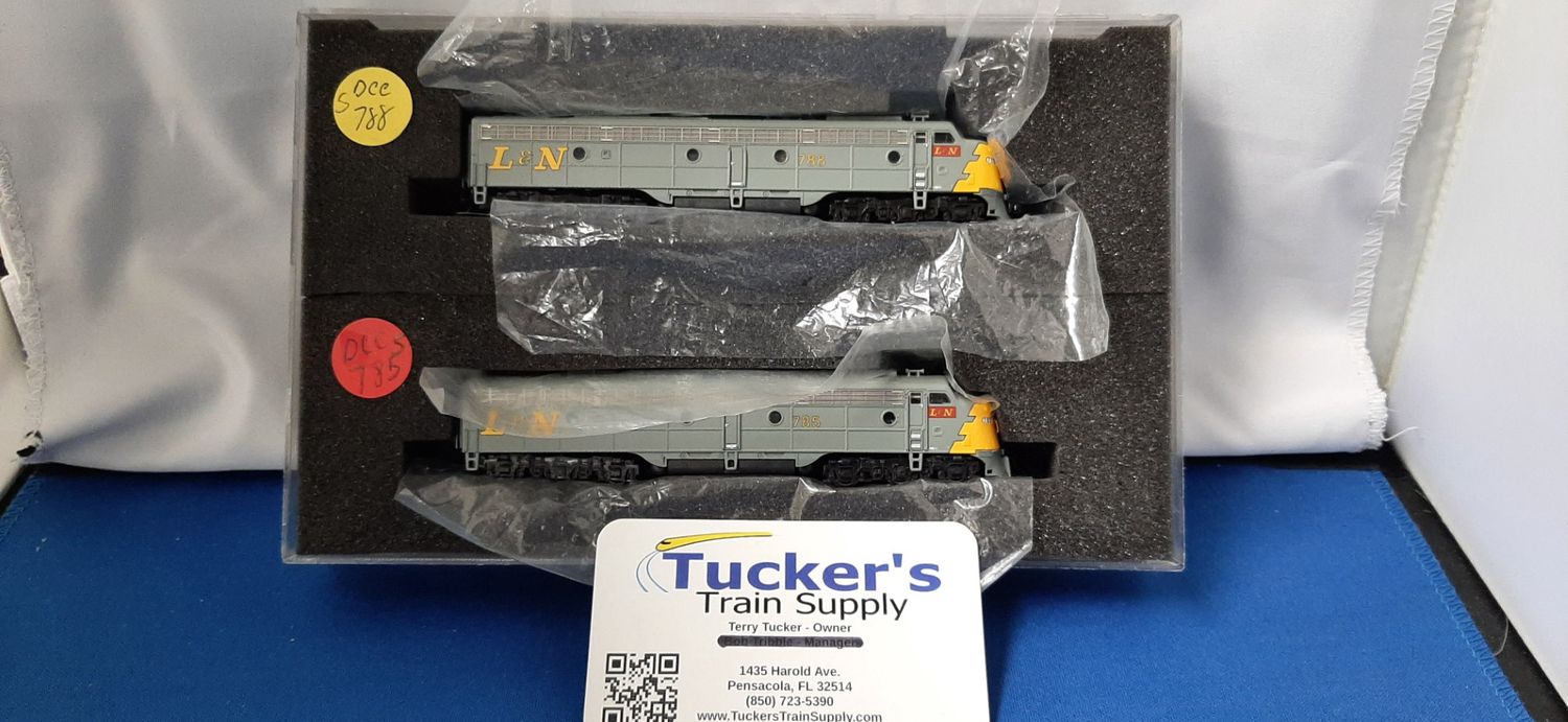 Used N Broadway Ltd. E8/9 L&amp;N #788 DCC w/Sound #785 DCC w/Sound5