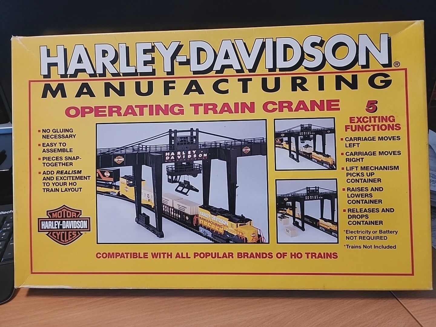 Used HO Unknown 99721-94V Harley-*Davidson Manufacturing Operating Train Crane
