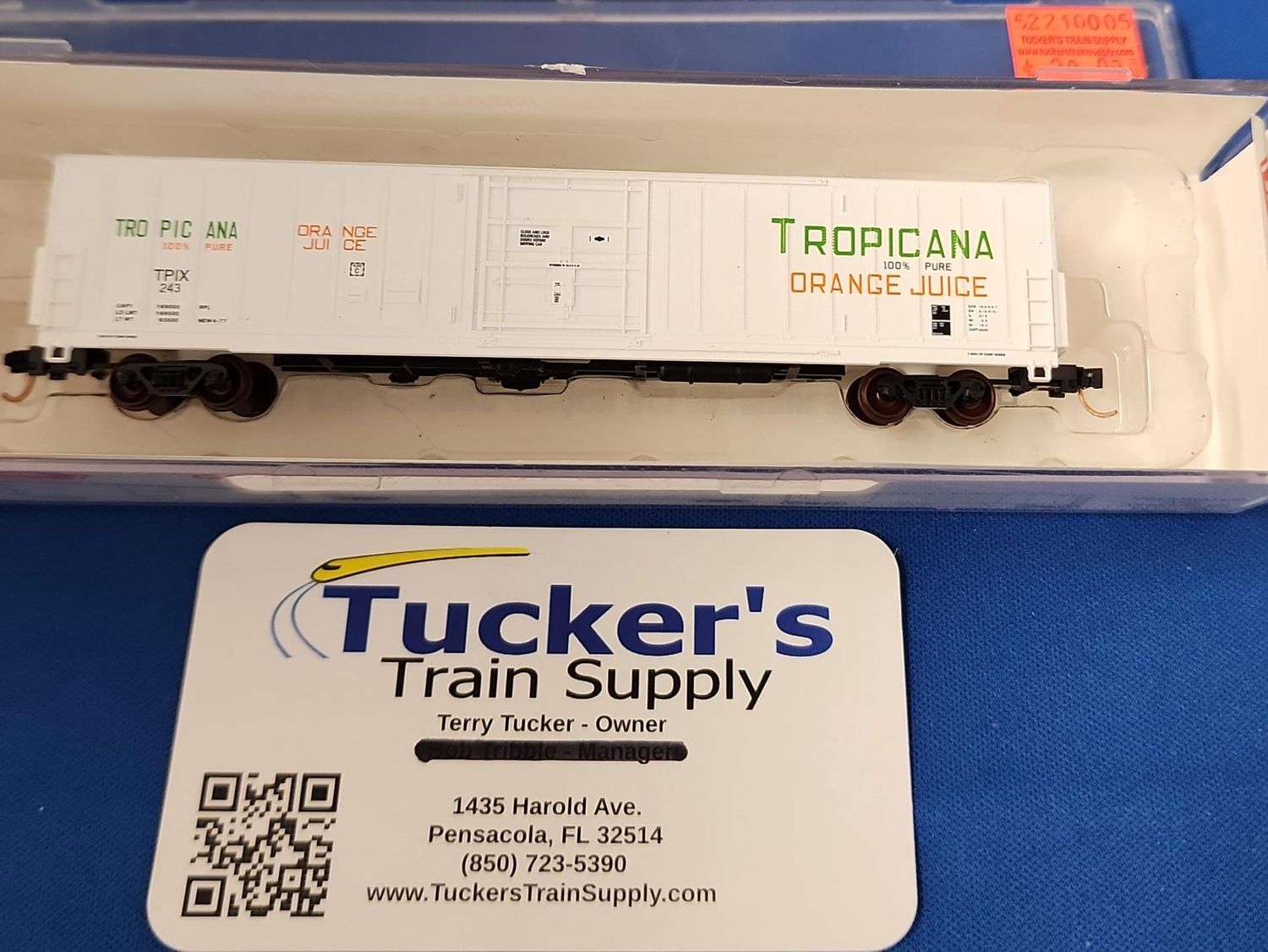 Used N Red Caboose RN-17225-16 "Tropicana" White 62' Insulated Box Car Road #TPIX243