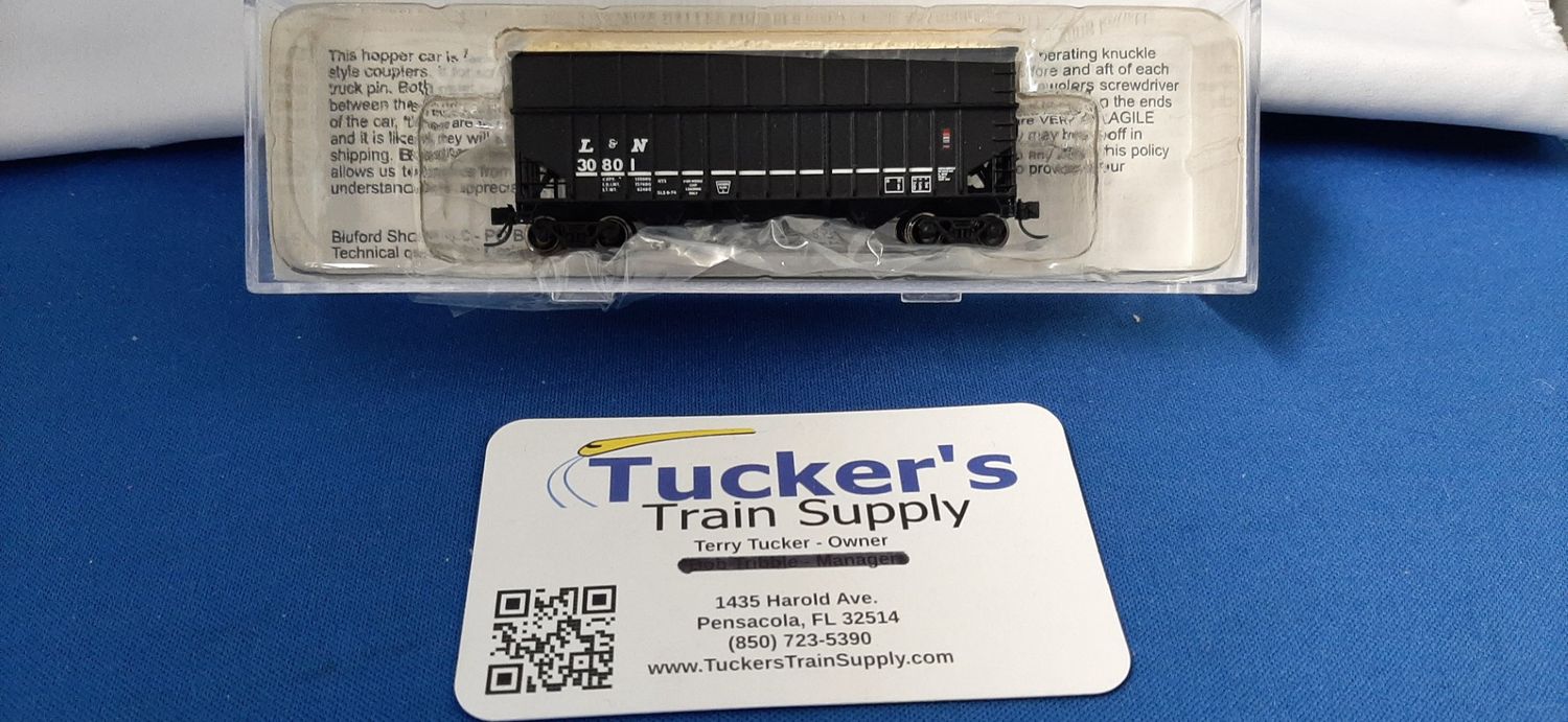 Used N Bluford 19022 L&amp;N 3-Bay Rib Side Hopper w/Rib Side Woodchip Extensions Road #30801