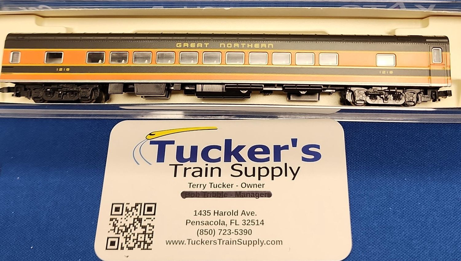 Used N Kato GN Smooth-Side Passenger Car Road #1218