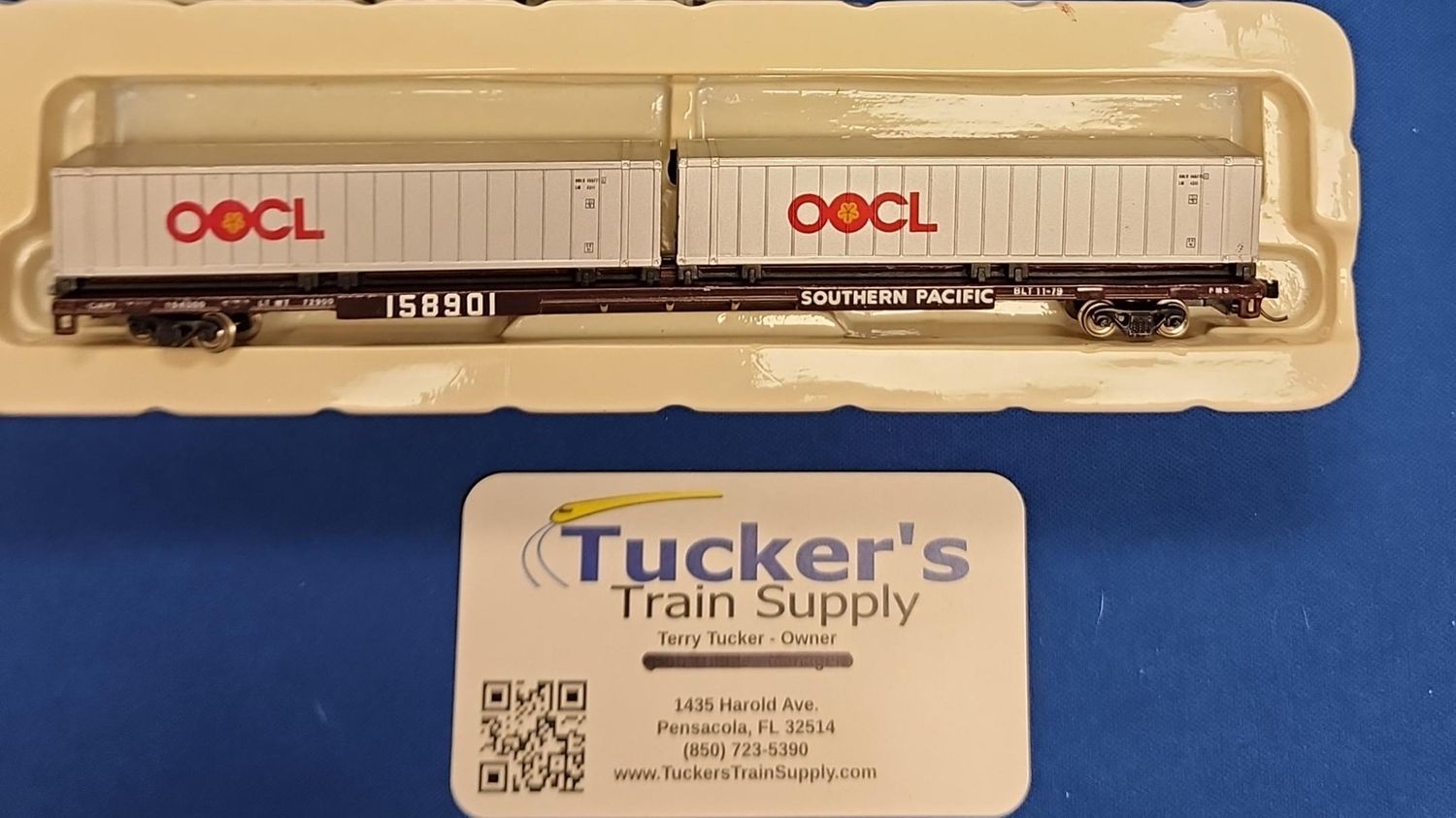Used N Con-Cor 0001-01207B 90' PiggyBack Flat Car w/2 OOCL Containers Road #158901