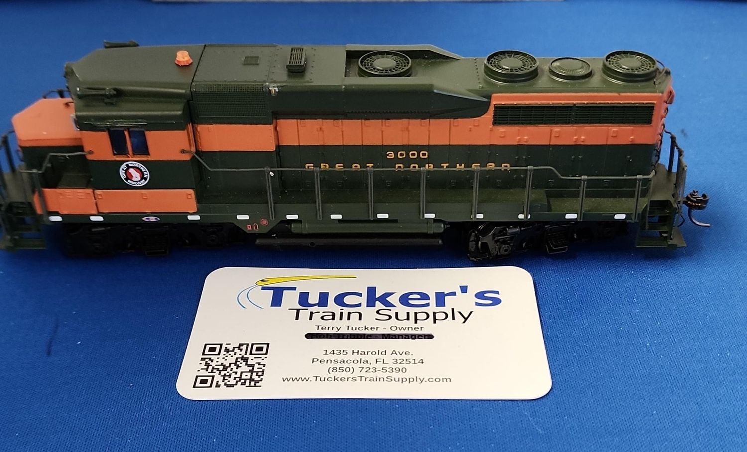 Used HO Bachmann GP30 GN Road #3000 DCC Only