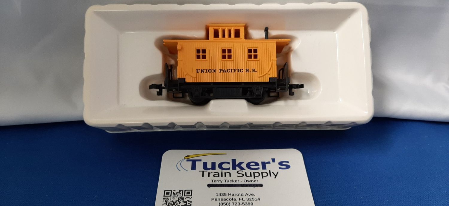 Used HO Bachmann 72701 UP 21' Old Time Caboose