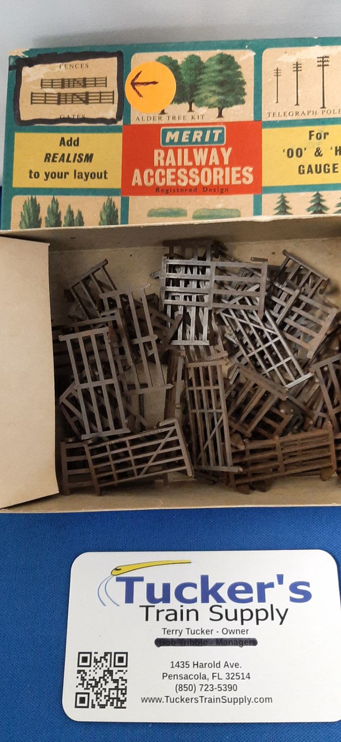 Used HO/OO Merit 5085 Fences &amp; Gate