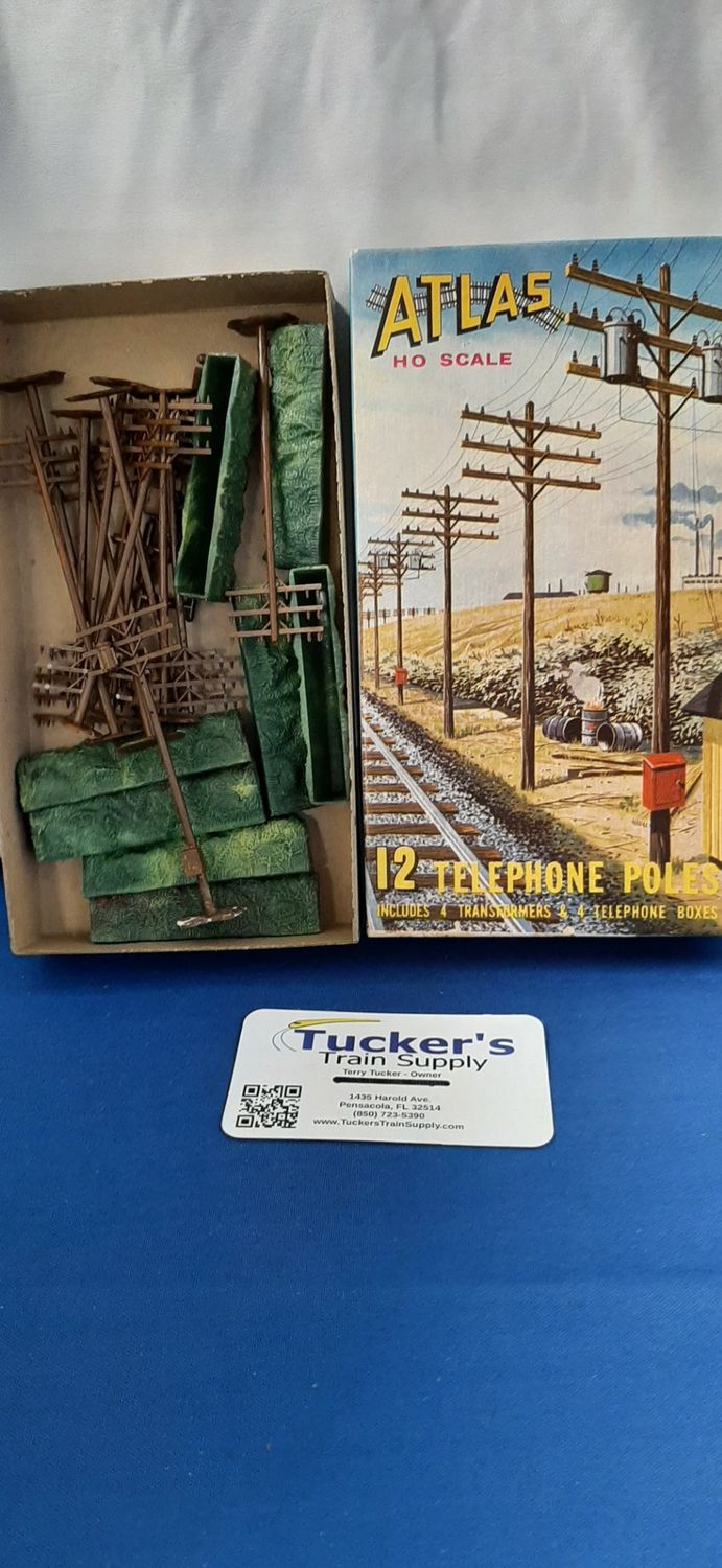 Used HO Atlas 775-69 (12) Telephone Poles and (8) Hedges made of plastic