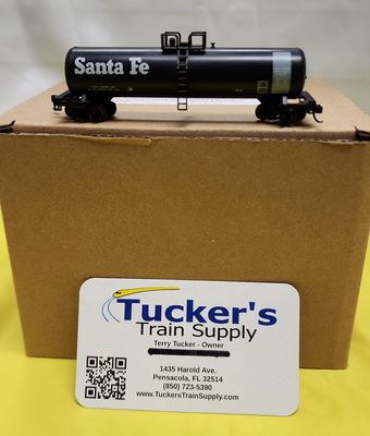 Used N Roundhouse TK-R 45' Single Dome Tank Car "Santa Fe" Road #TK-R