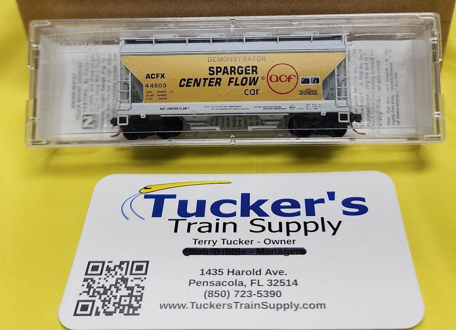 Used N MIcro-Trains 09200260 3-Bay ACF Center Flow Covered Hopper Road #ACFX 44503