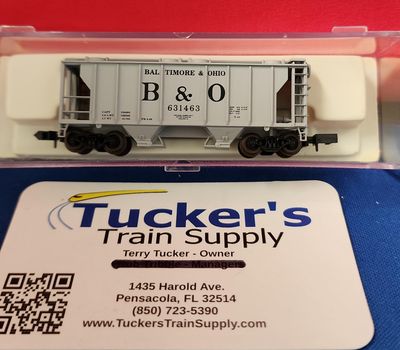 Used N Atlas B&amp;O 35' 2-Bay Covered Hopper Road #631463