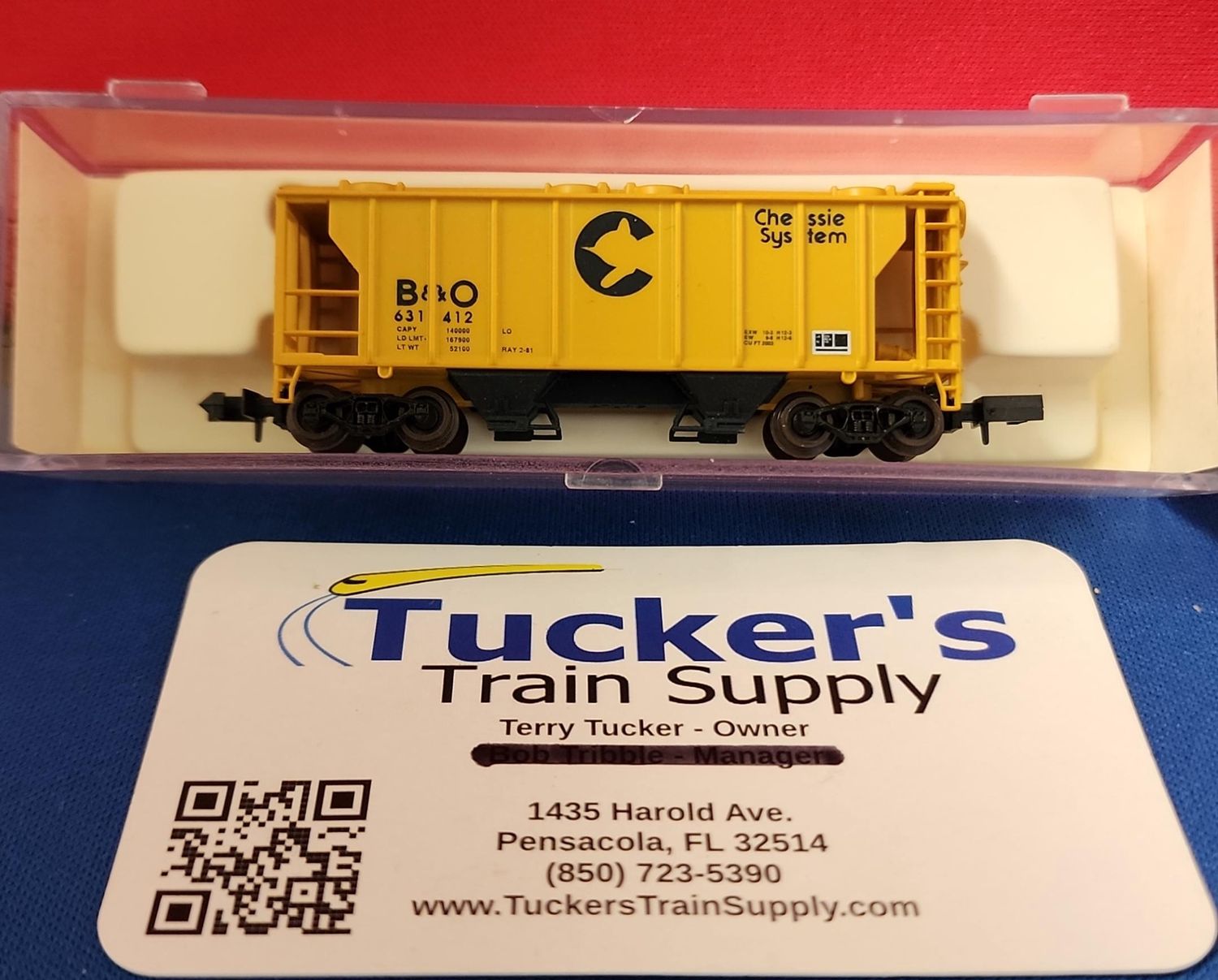 Used N Atlas 3153 B&amp;O/Chessie System 2-Bay PS-2 Covered Hopper Road #631412