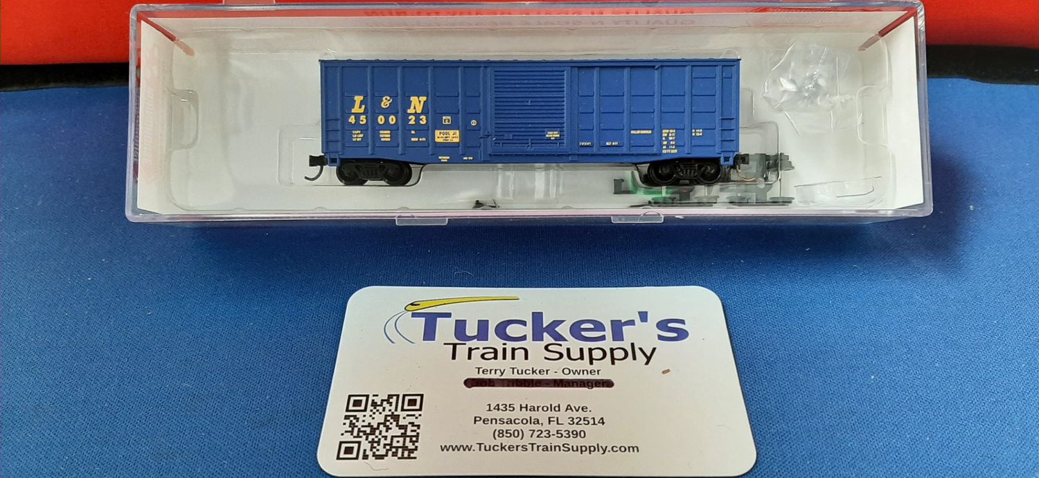 Used N Roundhouse 81707 L&amp;N 50' PS Waffle Side Boxcar Road #450023