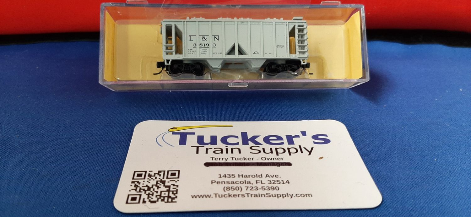 Used N Deluxe Innovations L&amp;N 2-Bay Covered Hopper Road #38193
