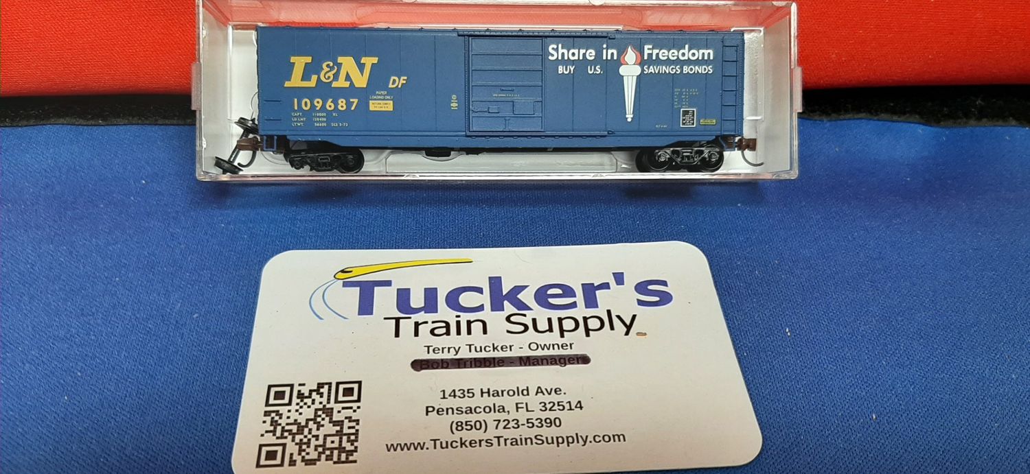 Used N Micro-Trains L&amp;N 50' Boxcar Road #109687 (Key Car)