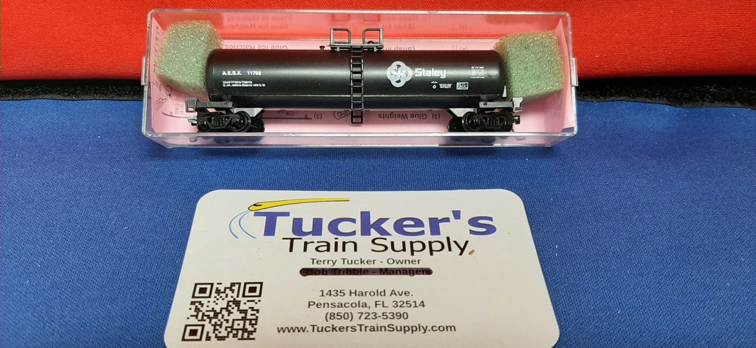 Used N Roundhouse Staley 45' Single Dome Tank Car Road #AESX 11786