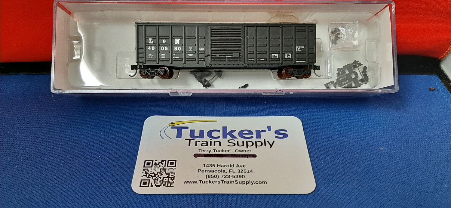 Used N Roundhouse L&amp;N 50' PS Waffle Side Boxcar Road #400580