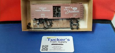 Used HO Athearn Kit C&amp;NW 40' Boxcar Bottom Plate and Wheels Have Surface Rust Road #65160