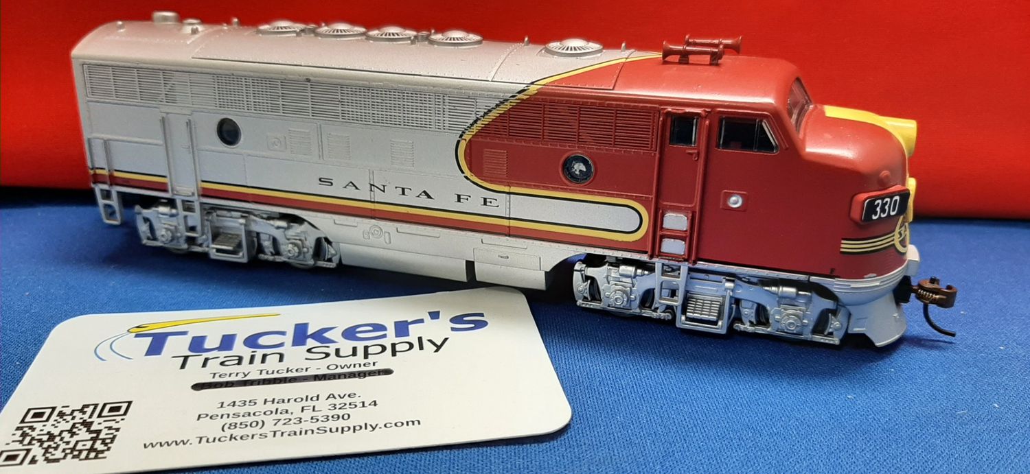 Used HO Unknown Santa Fe Locomotive #330
