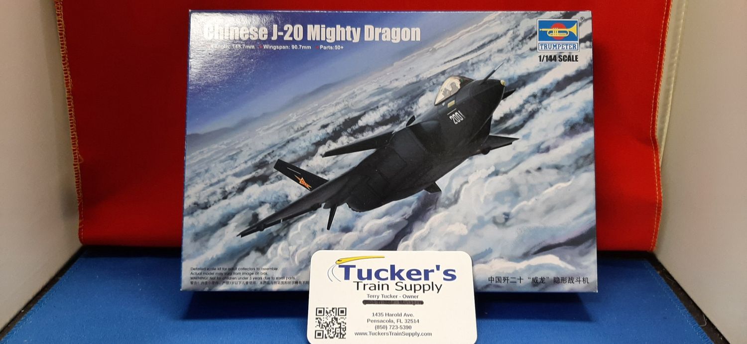 Trumpeter Chinese J-20 Mighty Dragon Plane Kit