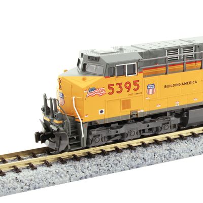 Kato N 176-8965 ES44AC Union Pacific (Nose Flags) #5395 DC
