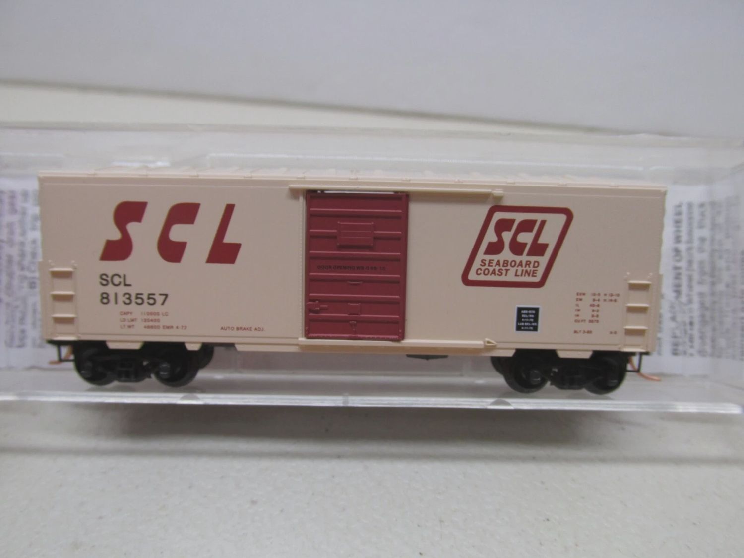Micro-Trains N 24160 SCL 40' Standard Boxcar Road #SCL 813557