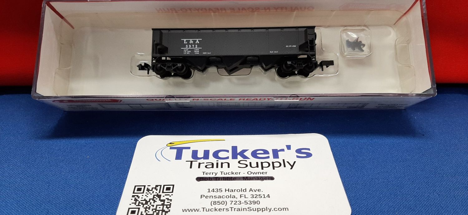 Roundhouse N 86206 40' 3-Bay Offset Hopper Road #L&amp;A 3972