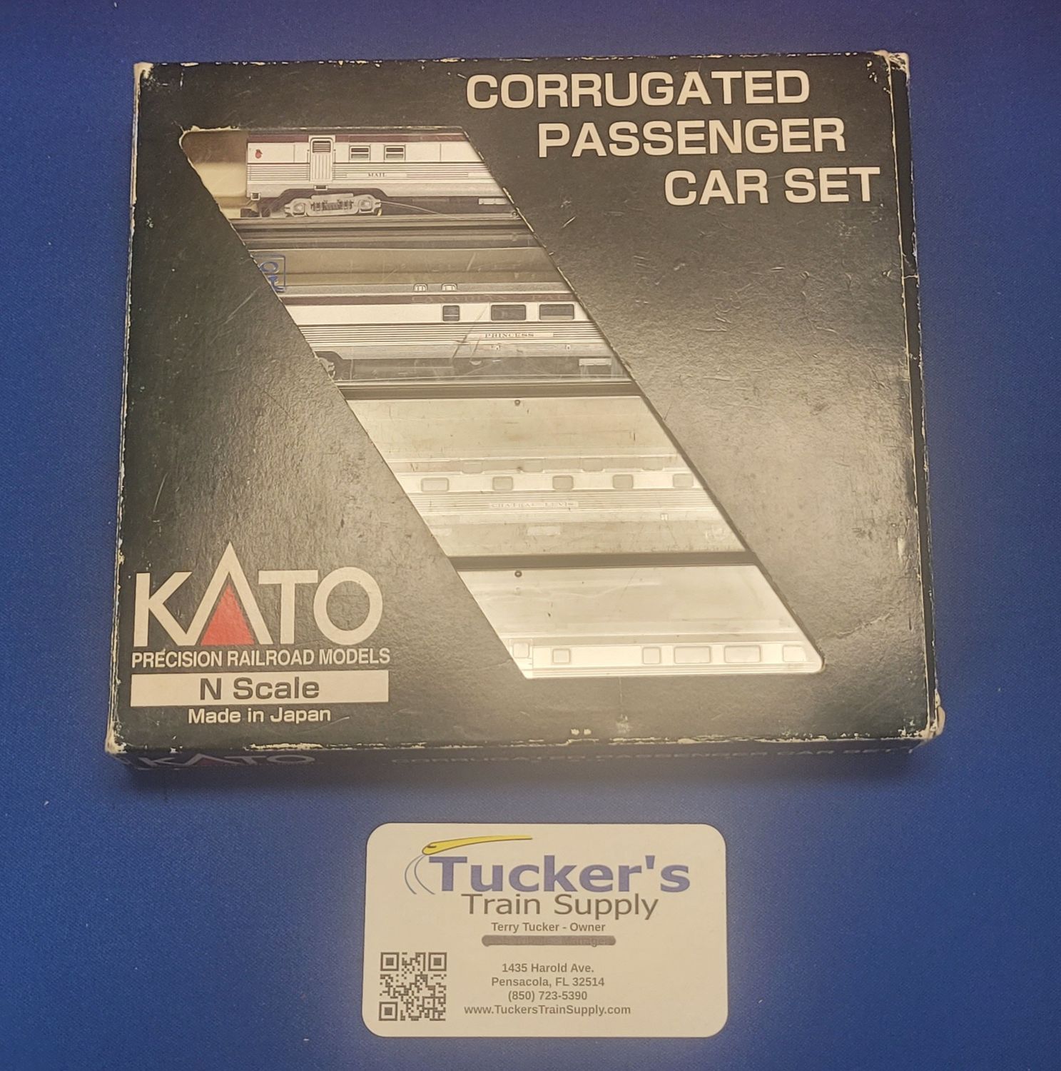 Used Kato 106-1501 N Corrugated Passenger Car Set Canadian Pacific (Set A)