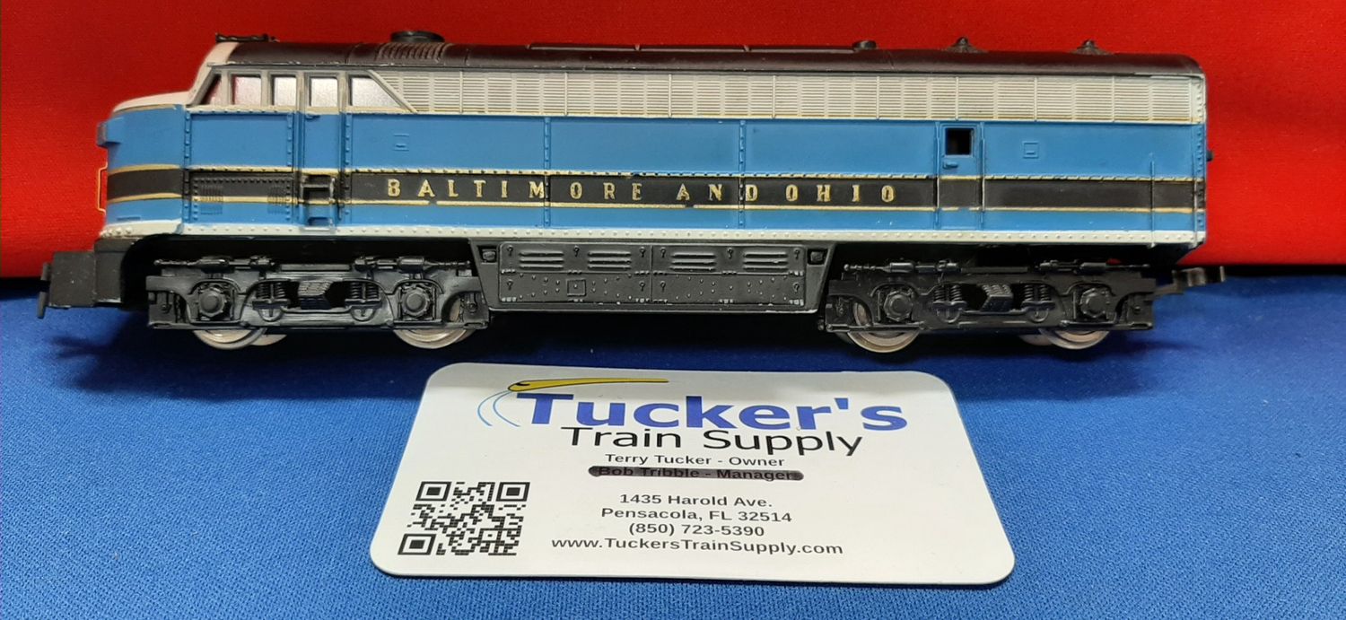 Used HO AHM Tempo B&amp;O Locomotive Rd #9506-A