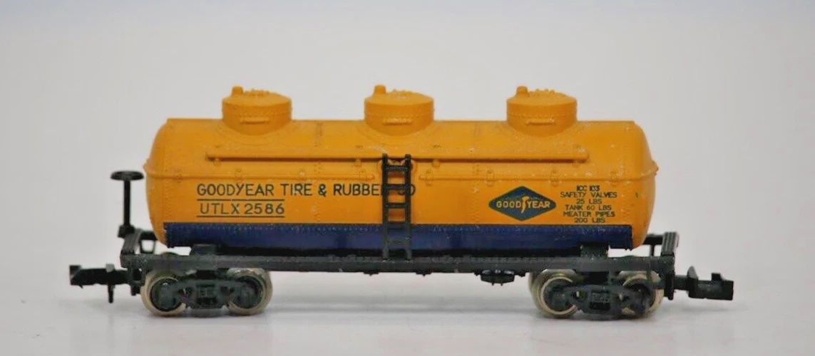Used N Life-Like 3 Dome Tank Car Goodyear Tire &amp; Rubber Road #UTLX 2586