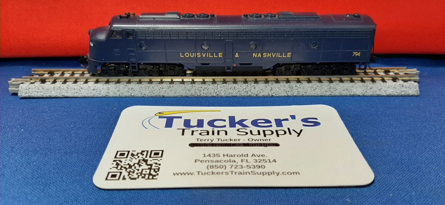 Used N Life-Like L&amp;N 7689 E-8/9 Road #794 DCC