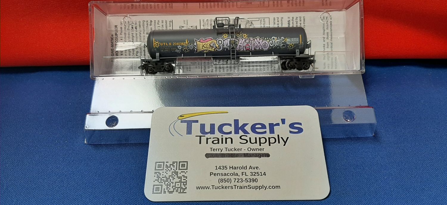 Used N Micro-Trains 11044430 Union Tank Car Co. 56' General Tank Car (Graffiti) Road # UTLX 204038  Single Dome