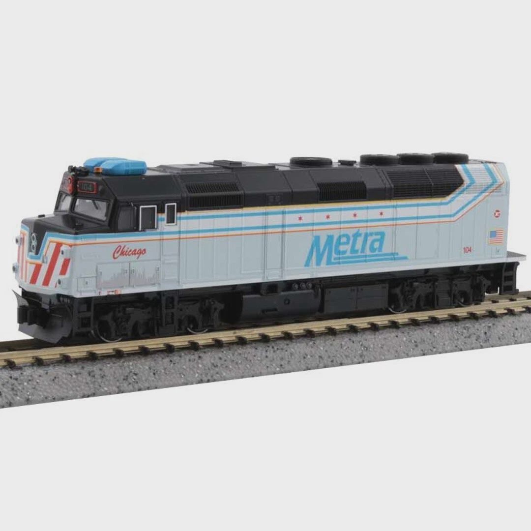 Used N Kato 176-Chicago F40PH Chicago Metra Road #104 "City of Chicago"