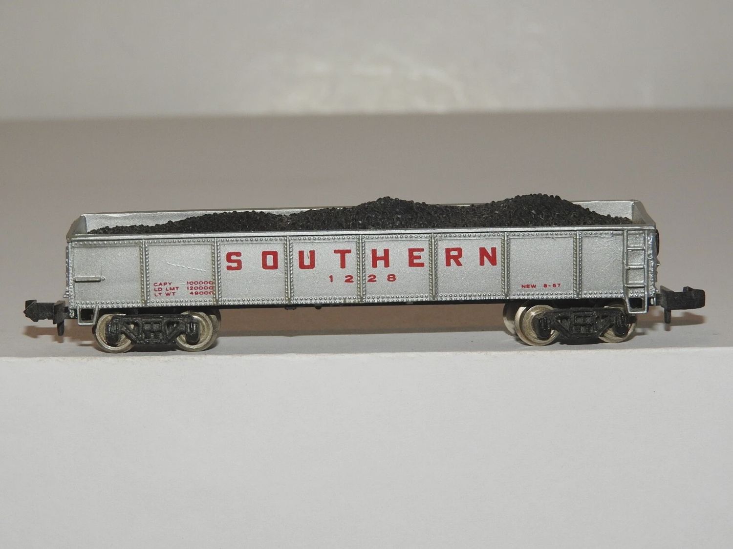 Used N Bachmann 40' Mill Gondola Southern Road #1228